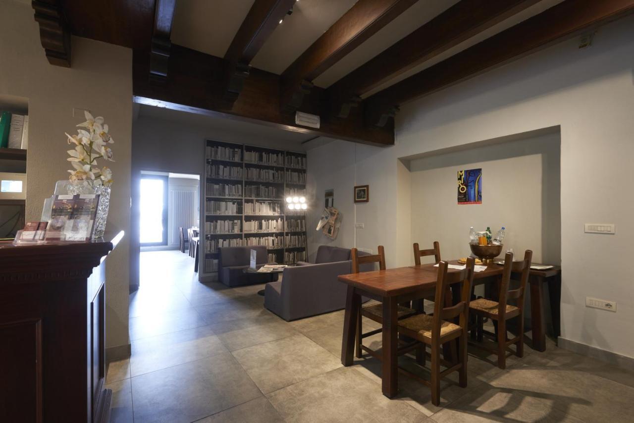 Residenza Accademia Ξενοδοχείο Μάντοβα Εξωτερικό φωτογραφία